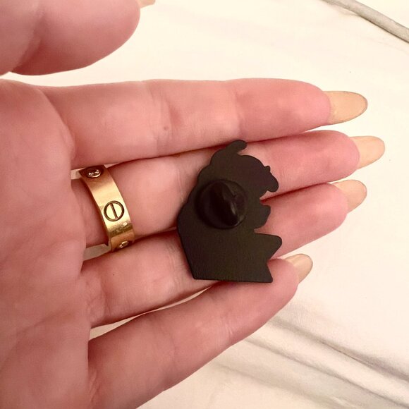 🧷Enamel Pin - "Working From Home With Cats" - Black Backing - Picture 3 of 3